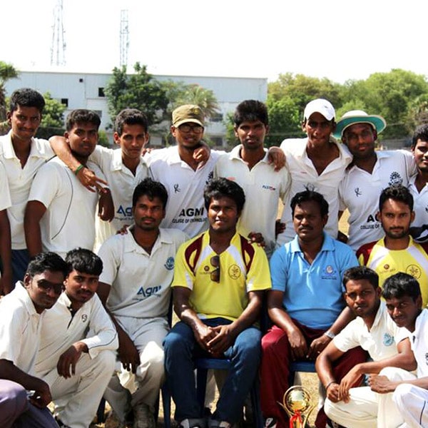 Cricket Team Group Image